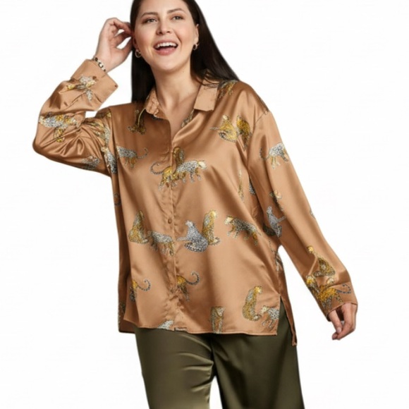 Umgee Tops - Umgee Plus Cheetah Print Blouse in Bronze
